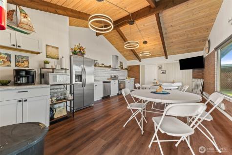 3702 Hunt Street NW Gig Harbor WA 98335