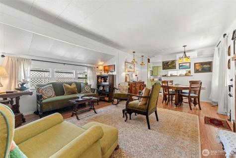 3702 Hunt Street NW Gig Harbor WA 98335
