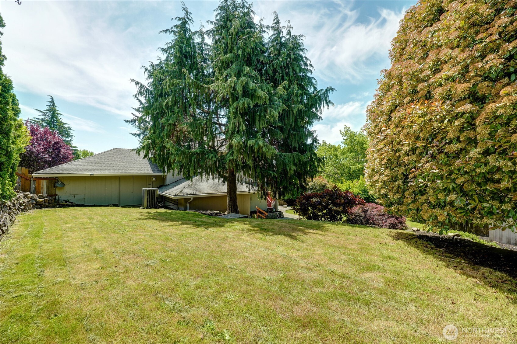 8808 NE 14th Street Clyde Hill WA 98004