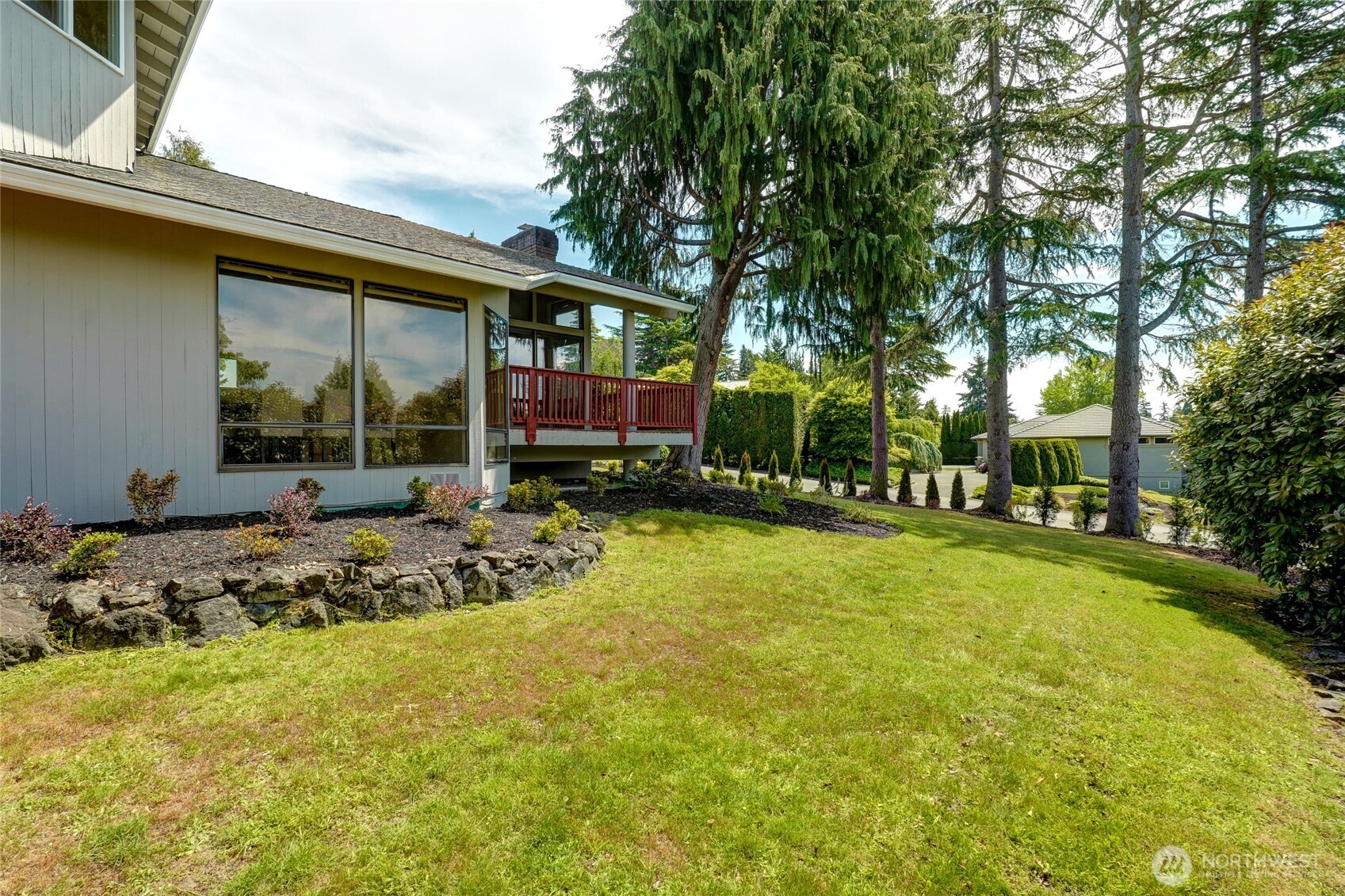 8808 NE 14th Street Clyde Hill WA 98004