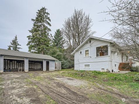 15223 40th Tukwila WA 98188