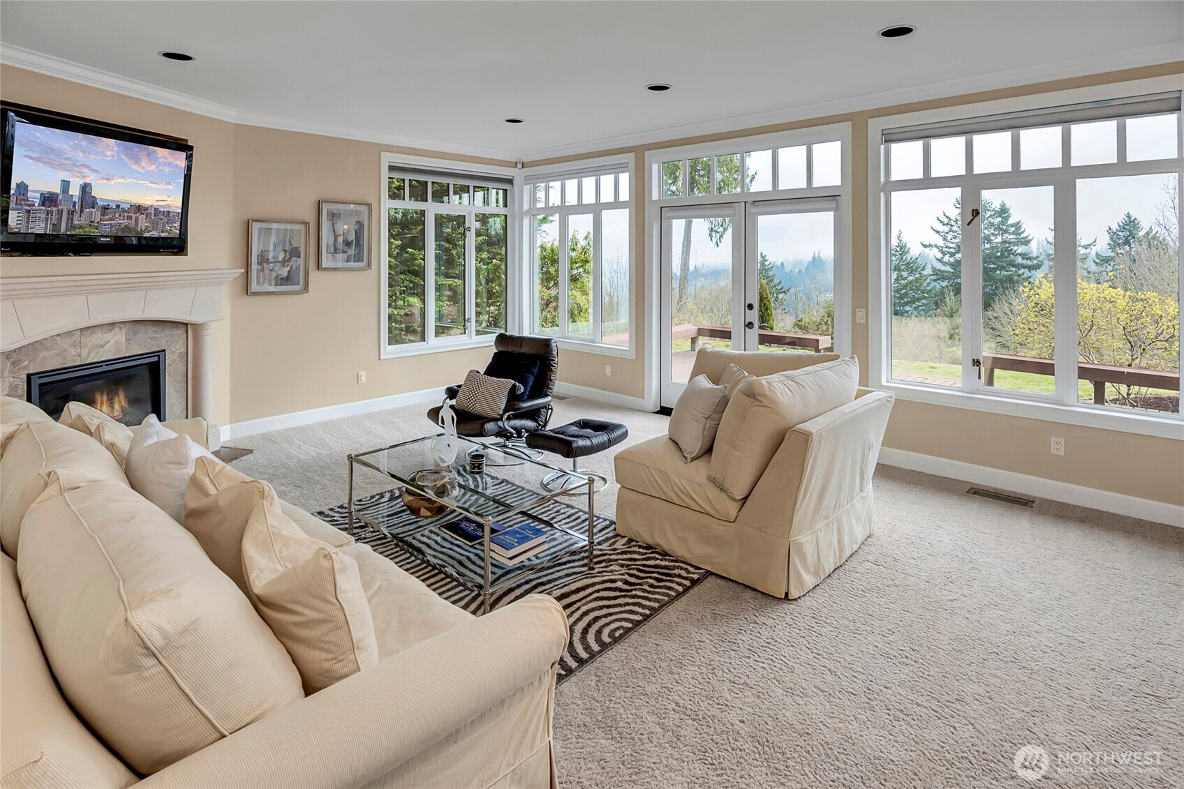 4911 Harbor Lane Everett WA 98203