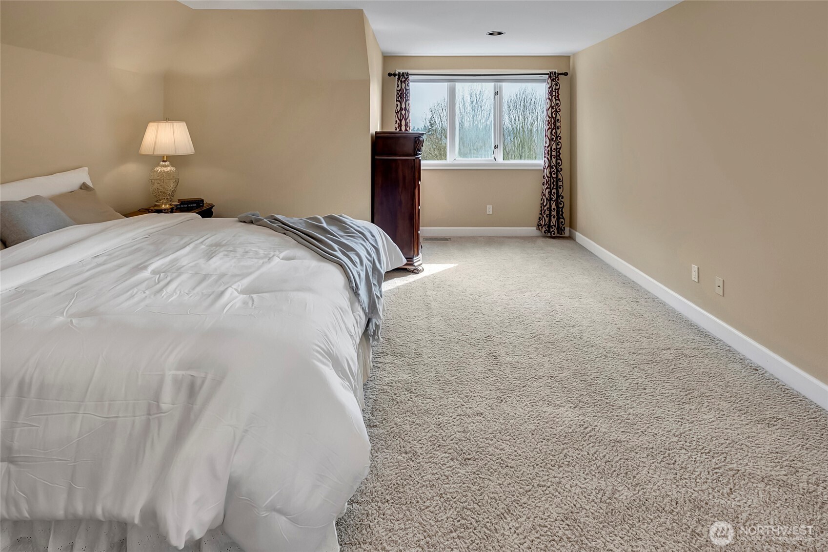 4911 Harbor Lane Everett WA 98203