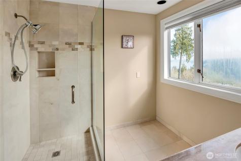 4911 Harbor Lane Everett WA 98203