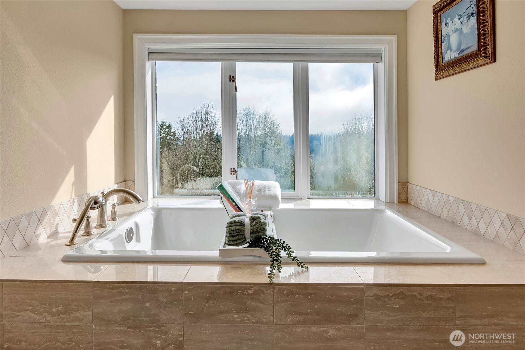 4911 Harbor Lane Everett WA 98203