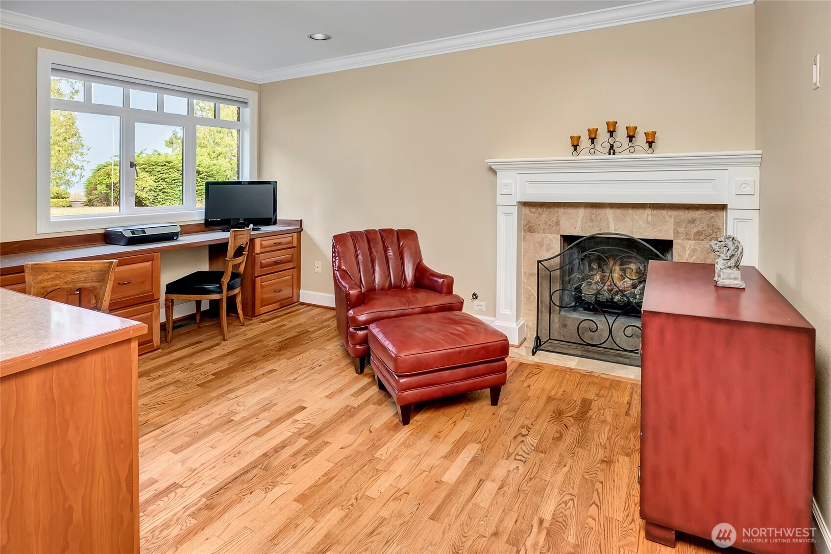 4911 Harbor Lane Everett WA 98203