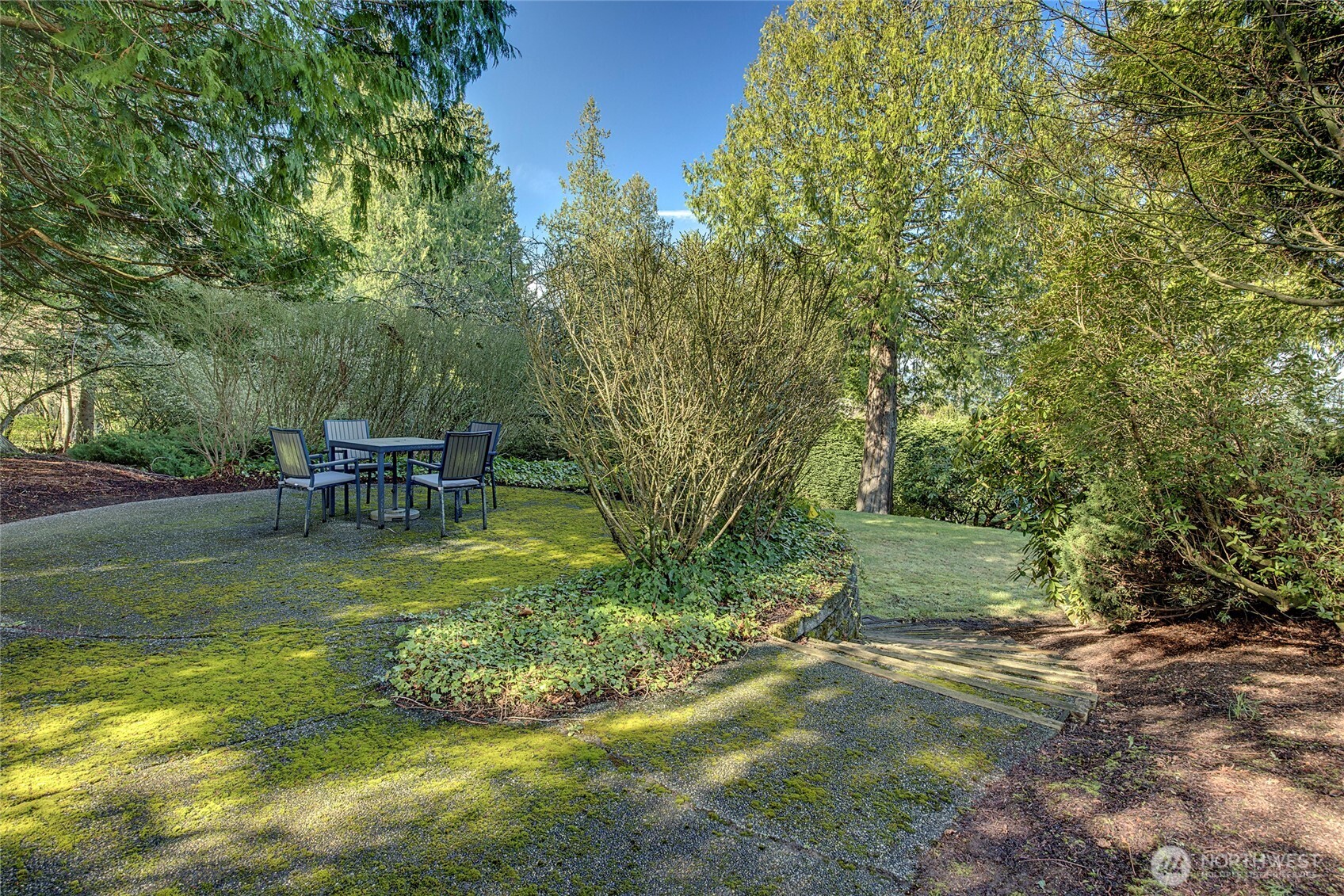 4911 Harbor Lane Everett WA 98203