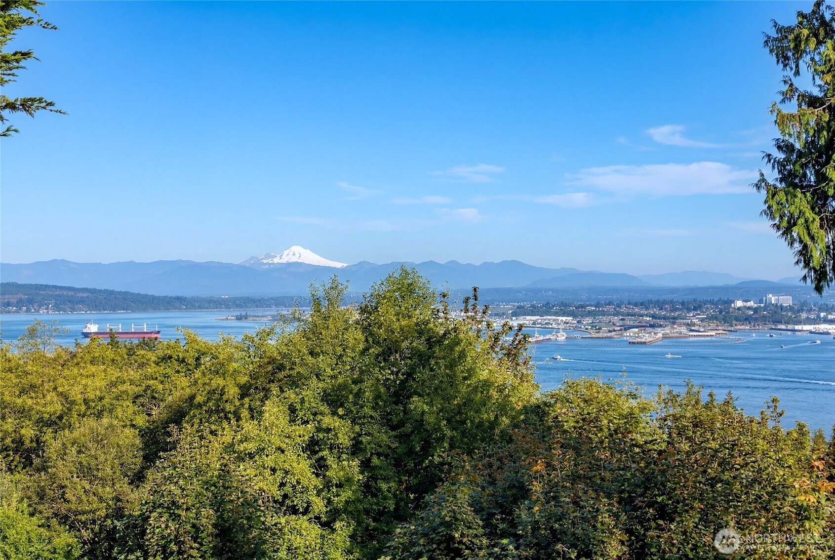 4911 Harbor Lane Everett WA 98203