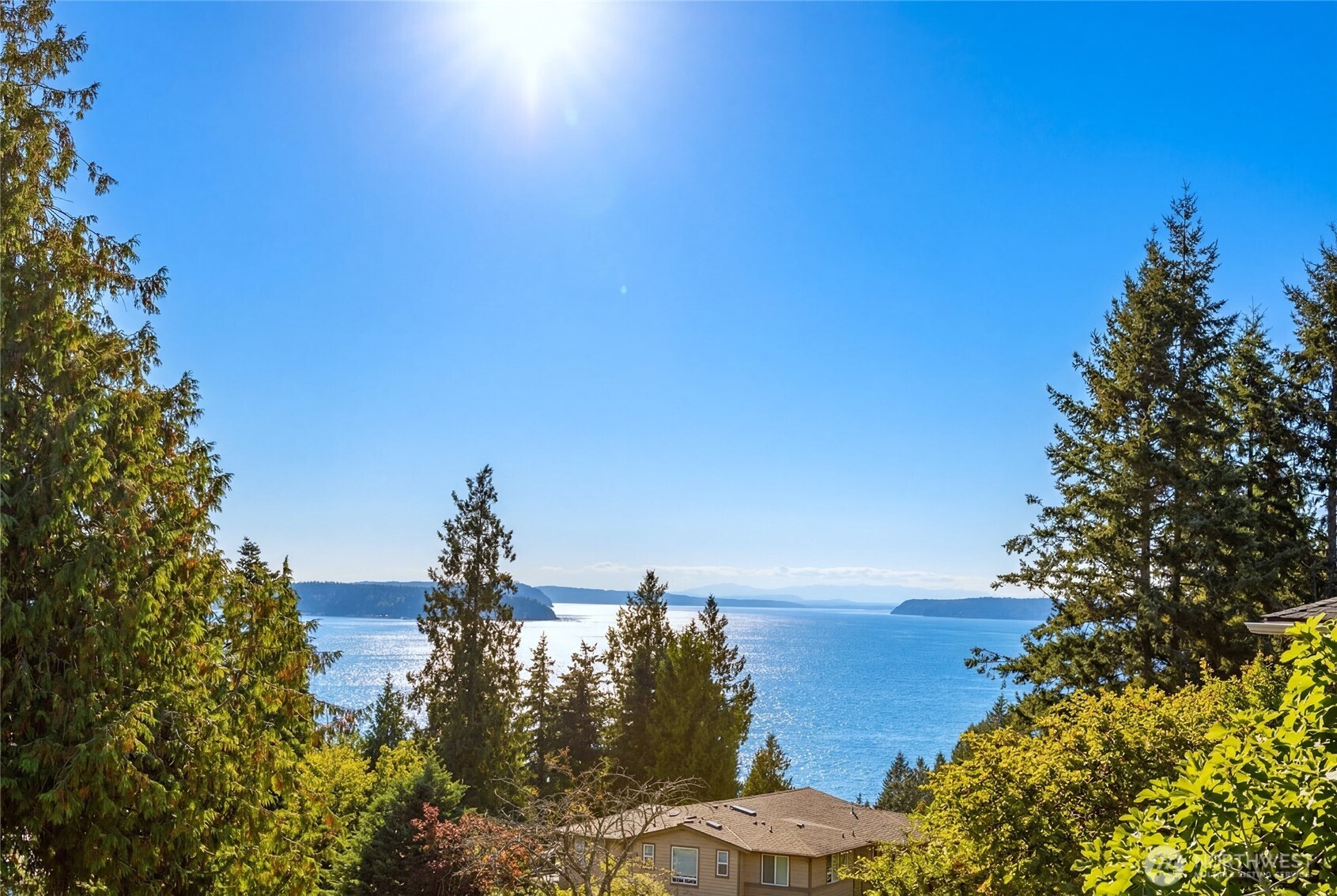 4911 Harbor Lane Everett WA 98203