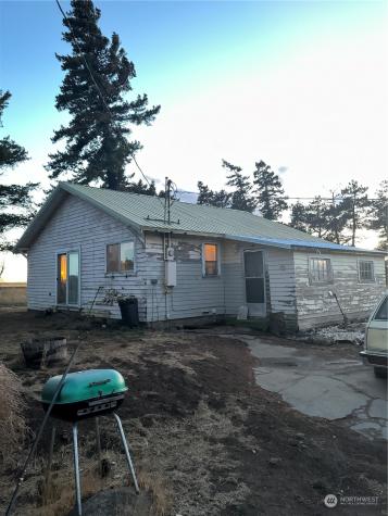 16525 Us Highway 2 Waterville WA 98858