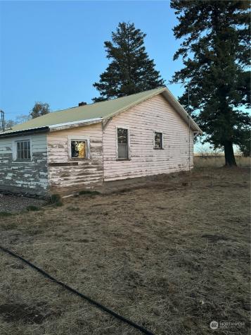 16525 Us Highway 2 Waterville WA 98858