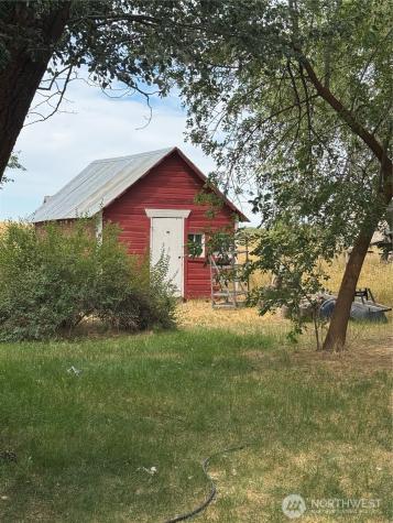 16525 Us Highway 2 Waterville WA 98858