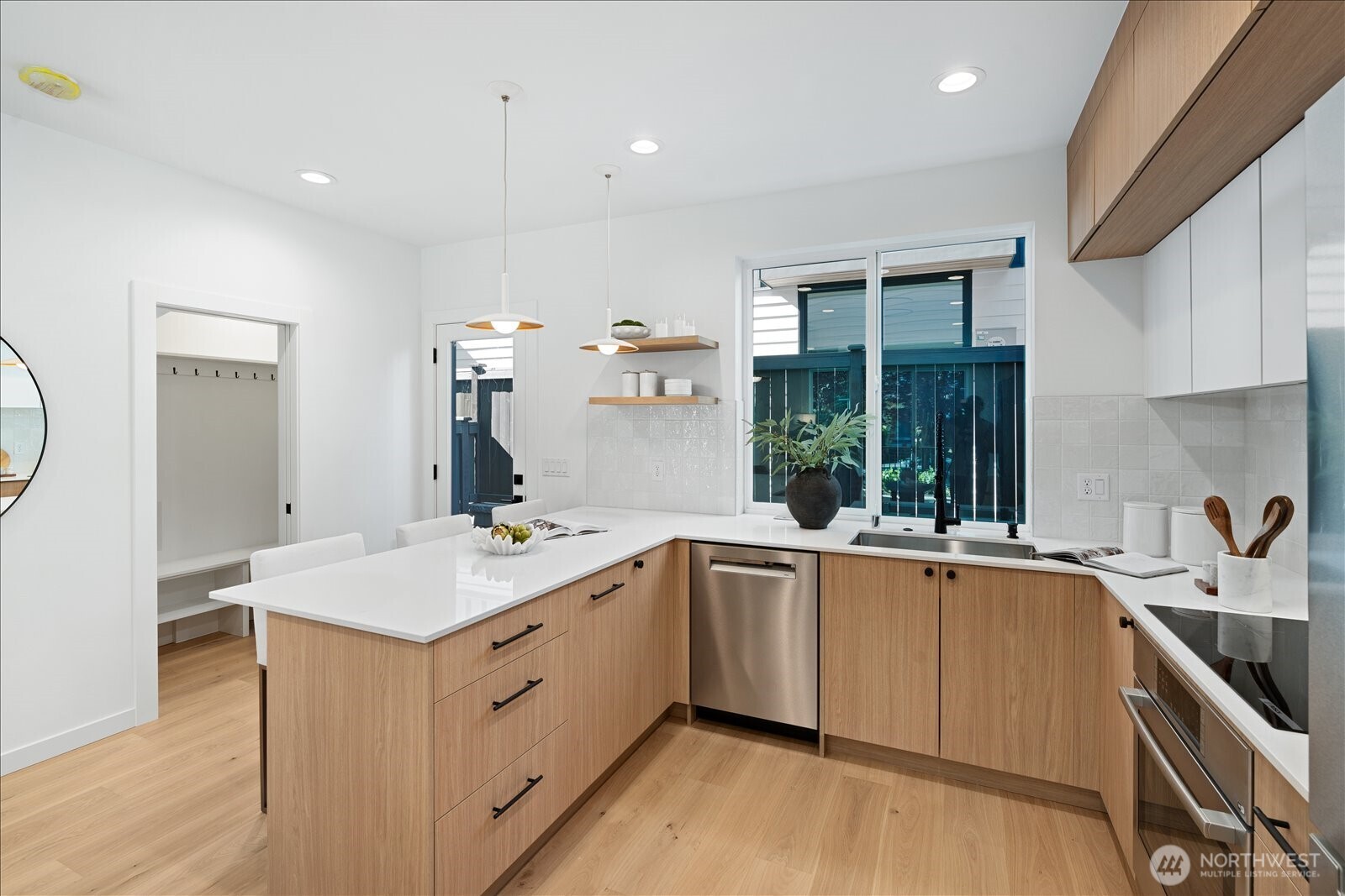 1762 NW 60th Street Seattle WA 98107