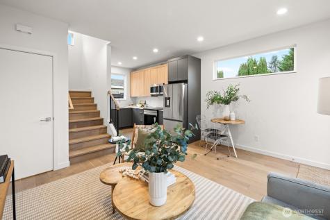 713 N 70th Street Seattle WA 98103