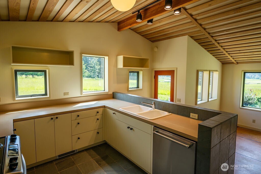 72 Davies Drive Lopez Island WA 98261