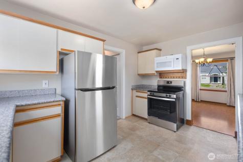 102 S 68th Street Tacoma WA 98408