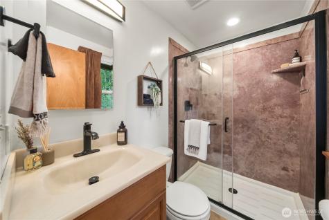 14608 SE 274th Street Kent WA 98042