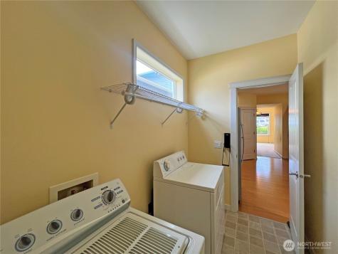 18542 97th Ave Court E Puyallup WA 98375