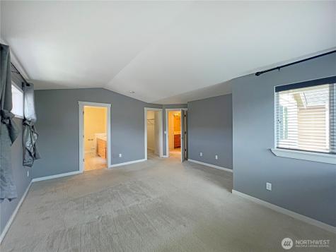 18542 97th Ave Court E Puyallup WA 98375