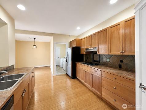 18542 97th Ave Court E Puyallup WA 98375