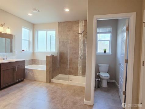 12911 Emerld Ridge Boulevard E Puyallup WA 98374