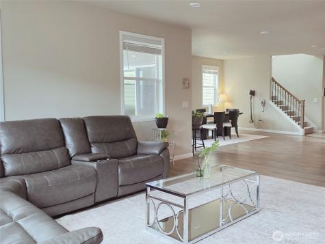 12911 Emerld Ridge Boulevard E Puyallup WA 98374
