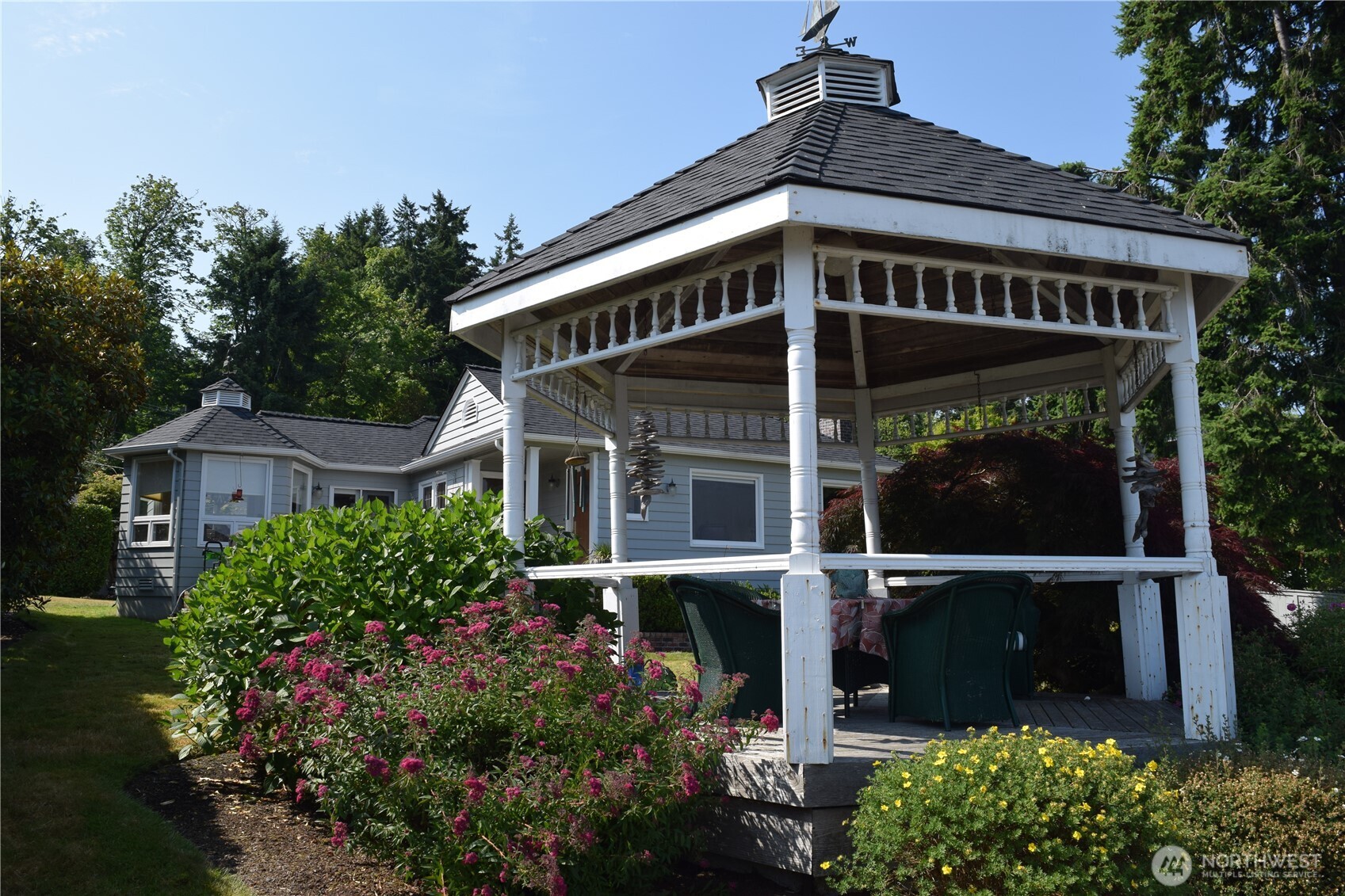 3538 Beach Drive E Port Orchard WA 98366