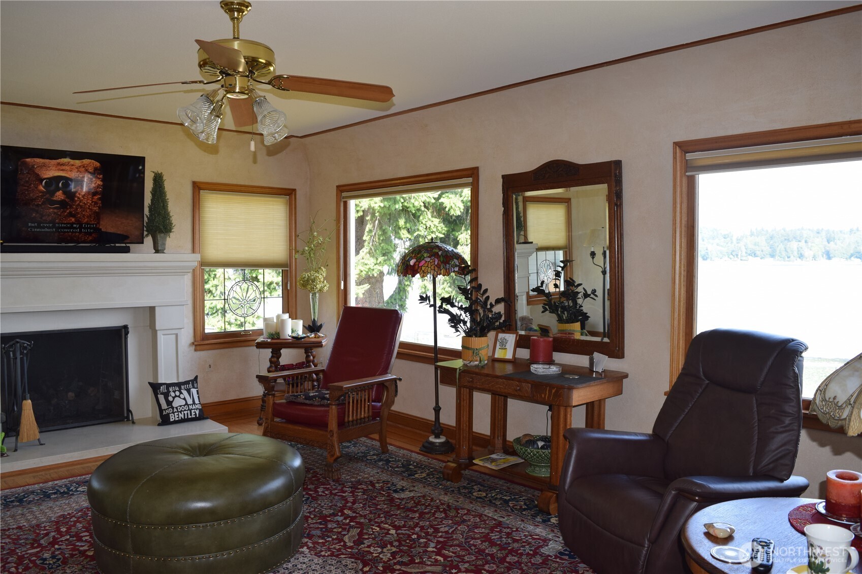 3538 Beach Drive E Port Orchard WA 98366