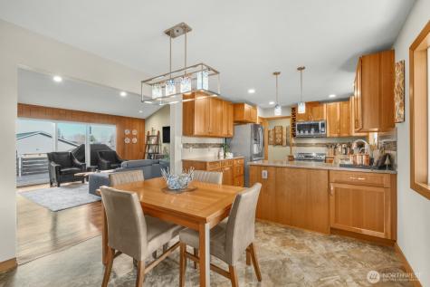 6904 NE 70th Street Vancouver WA 98661