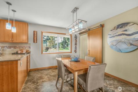 6904 NE 70th Street Vancouver WA 98661