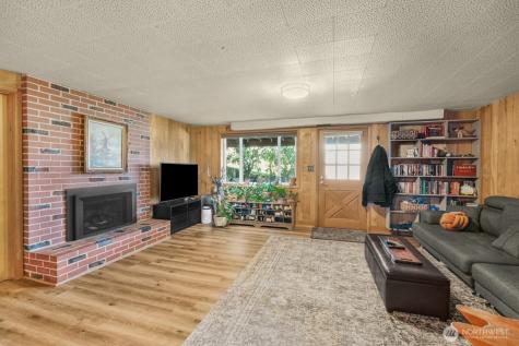 6904 NE 70th Street Vancouver WA 98661