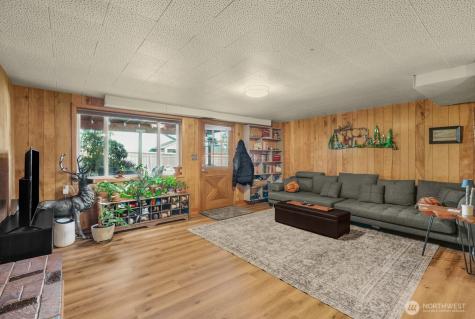 6904 NE 70th Street Vancouver WA 98661