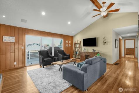 6904 NE 70th Street Vancouver WA 98661