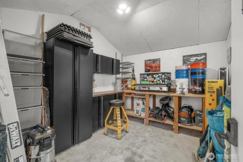 6904 NE 70th Street Vancouver WA 98661