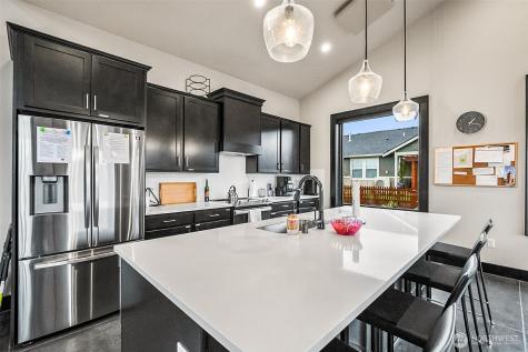 772 Parkland Loop Sedro Woolley WA 98284