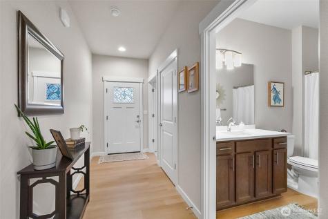 772 Parkland Loop Sedro Woolley WA 98284