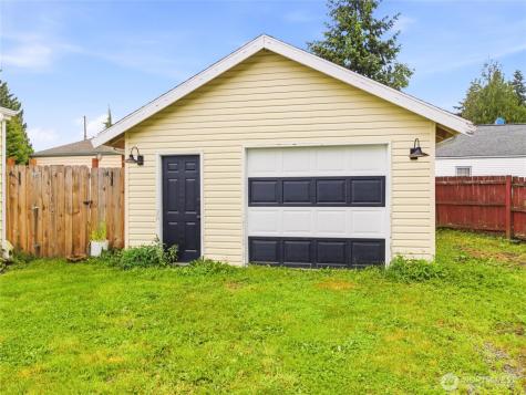 219 South Lane Tacoma WA 98404