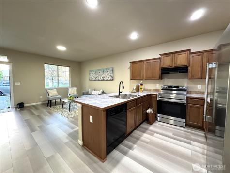 367 Graham Avenue NE Renton WA 98059