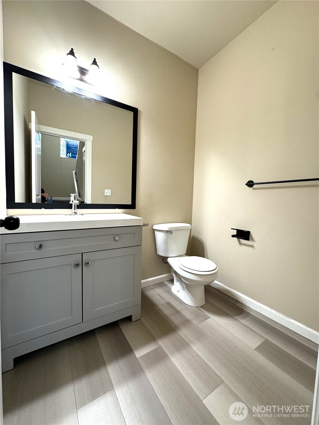 367 Graham Avenue NE Renton WA 98059