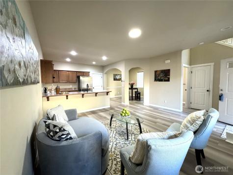 367 Graham Avenue NE Renton WA 98059