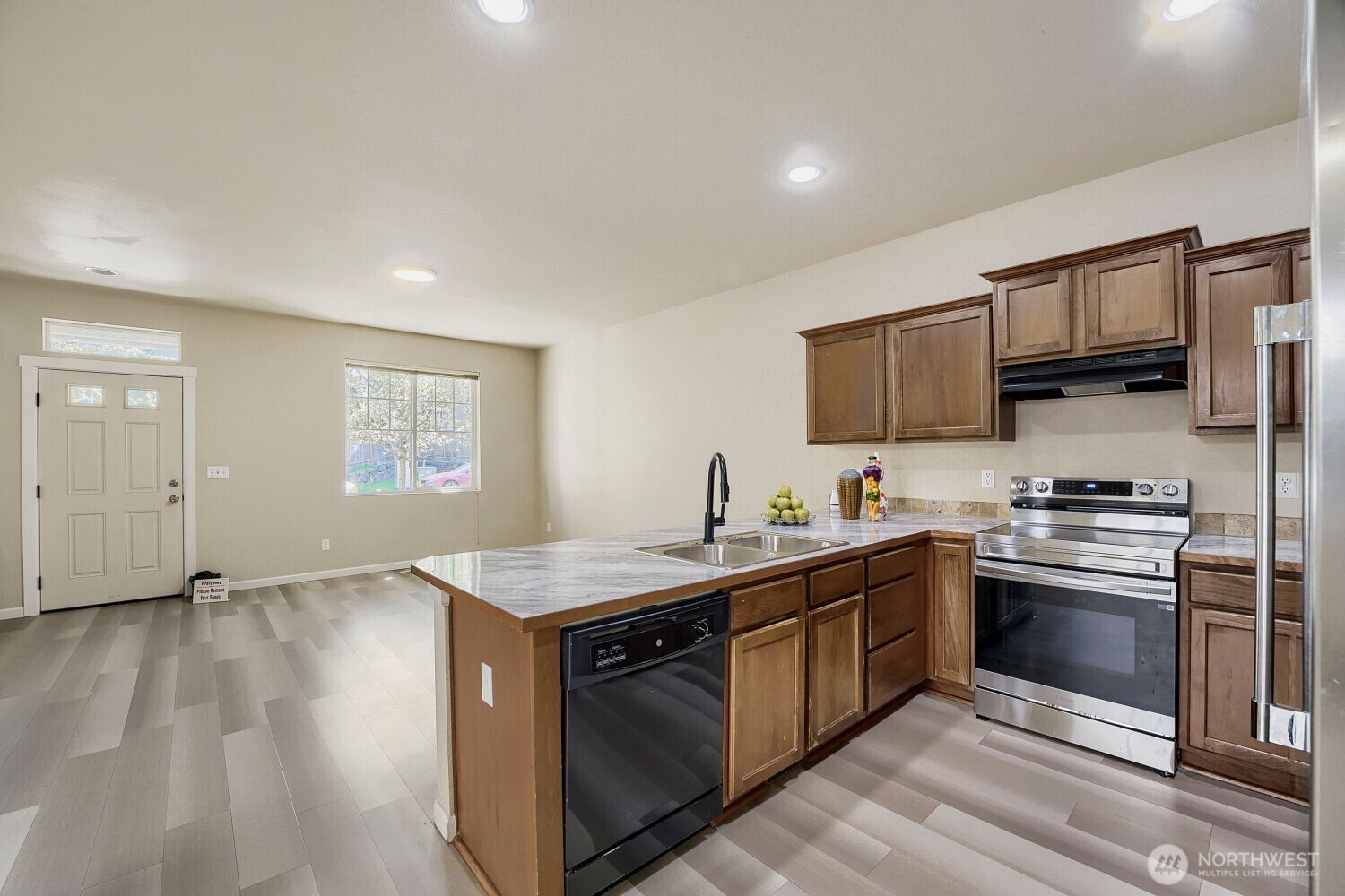 367 Graham Avenue NE Renton WA 98059