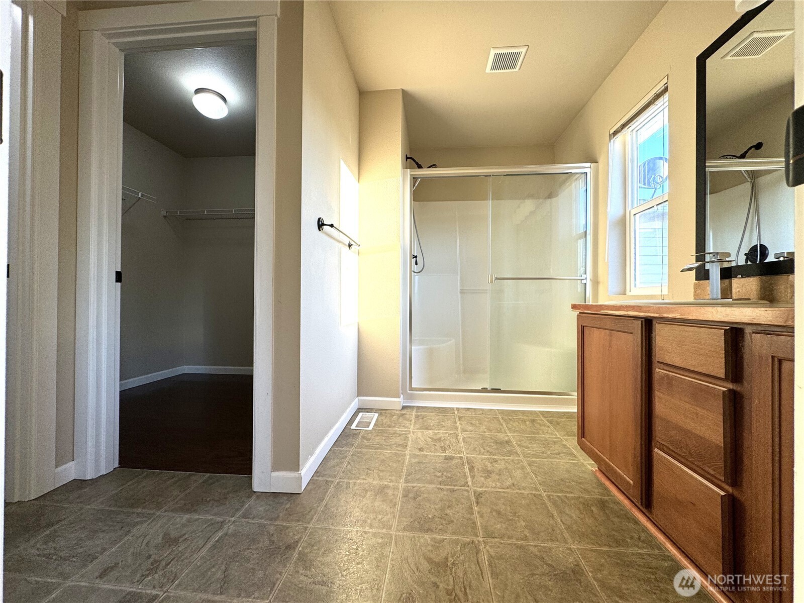 367 Graham Avenue NE Renton WA 98059