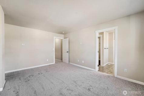 367 Graham Avenue NE Renton WA 98059