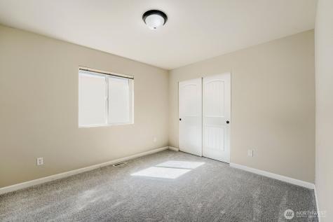 367 Graham Avenue NE Renton WA 98059