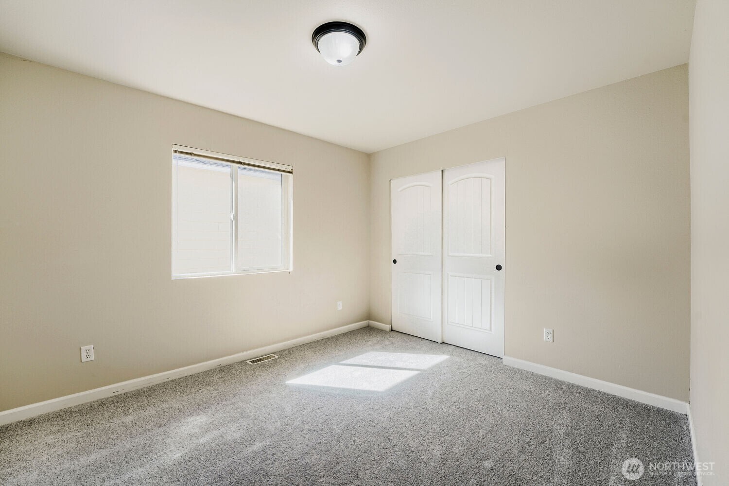 367 Graham Avenue NE Renton WA 98059