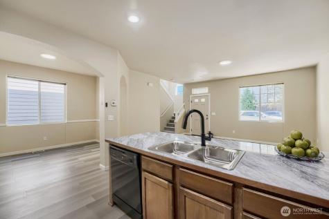 367 Graham Avenue NE Renton WA 98059