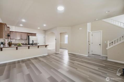 367 Graham Avenue NE Renton WA 98059