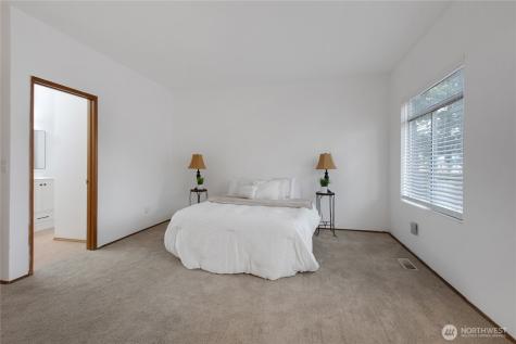 27027 190th Avenue SE Covington WA 98042