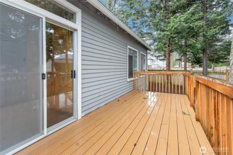 27027 190th Avenue SE Covington WA 98042