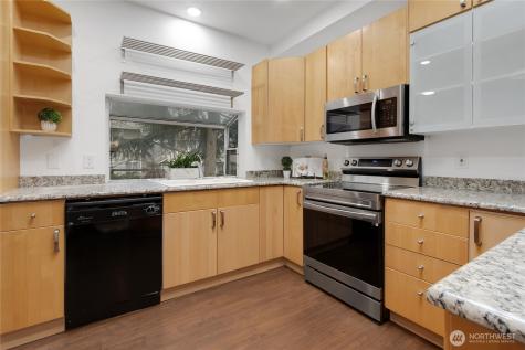 27027 190th Avenue SE Covington WA 98042